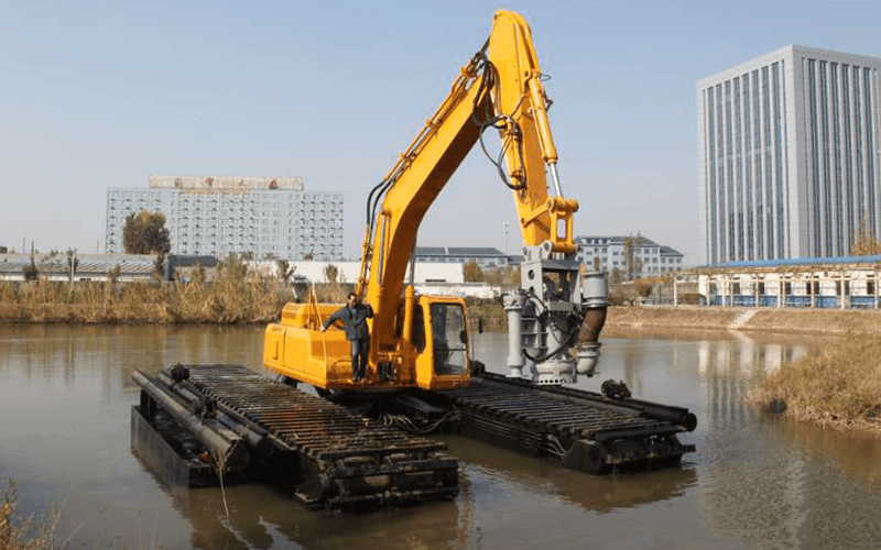 WHAT IS AN AMPHIBIOUS EXCAVATOR?